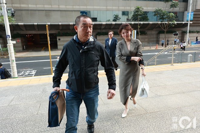 Căng nhất lúc này: Con gái 18 tuổi của Á hậu hàng đầu viết đơn 1.000 chữ tố cáo cha CEO ra tòa- Ảnh 4.