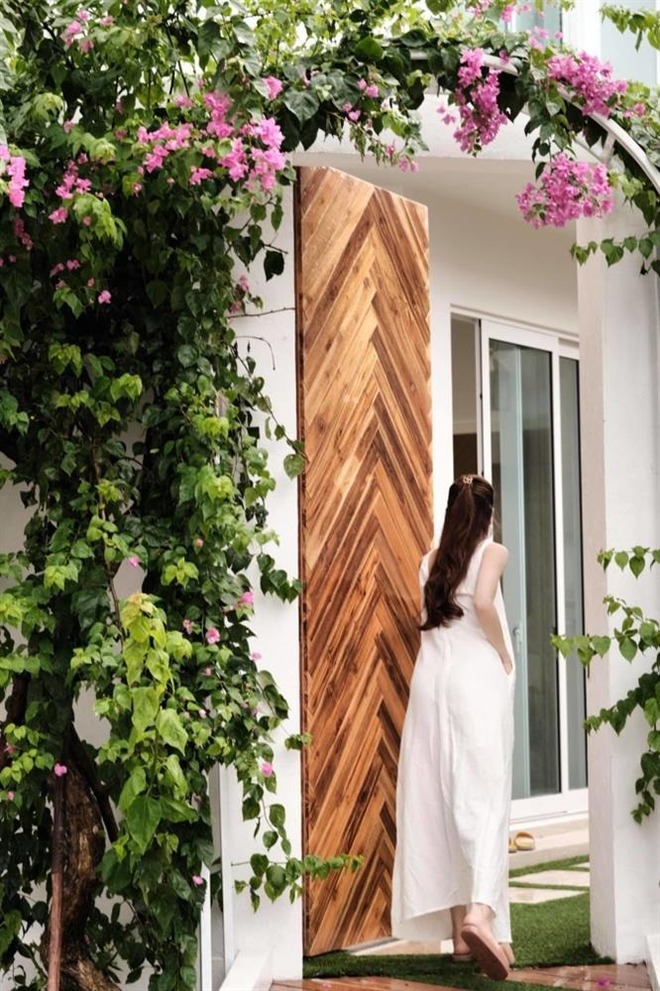 Toàn cảnh biệt thự ven sông 30 tỷ của Hồ Ngọc Hà- Ảnh 4.