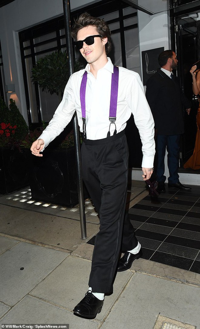 Nhà Beckham tưng bừng "trẩy hội" tới 1h sáng cùng dàn sao showbiz ăn mừng David được phong Hiệp sĩ- Ảnh 8.