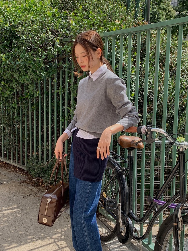 4 mẫu áo mùa lạnh đơn giản nhưng mặc với quần jeans lại cực đẹp- Ảnh 5.