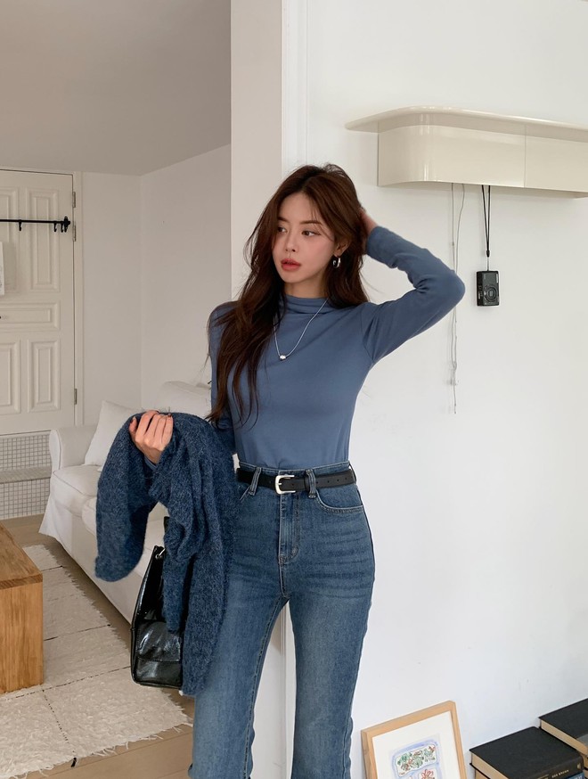 4 mẫu áo mùa lạnh đơn giản nhưng mặc với quần jeans lại cực đẹp- Ảnh 6.
