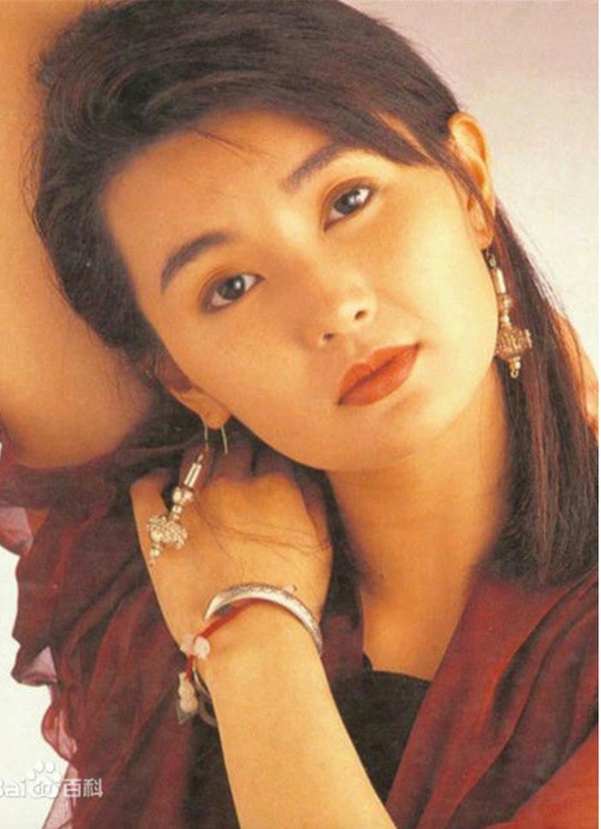 "Nữ thần châu Á" Trương Mạn Ngọc: Tuổi 61 cô độc, nuôi gà, cuốc đất qua ngày- Ảnh 2.