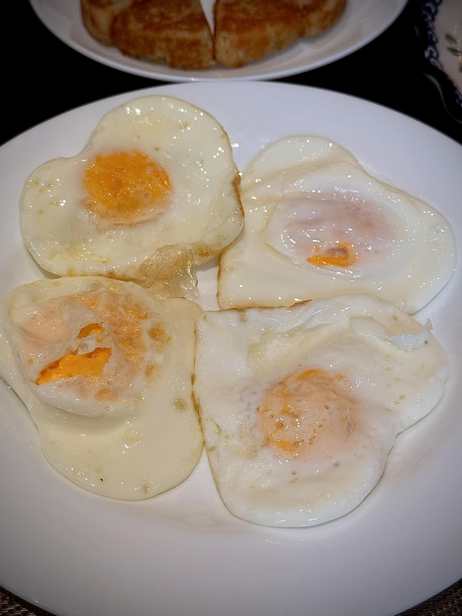 Bữa cơm Đoàn Di Băng làm cho Nguyễn Quốc Vũ- Ảnh 5.