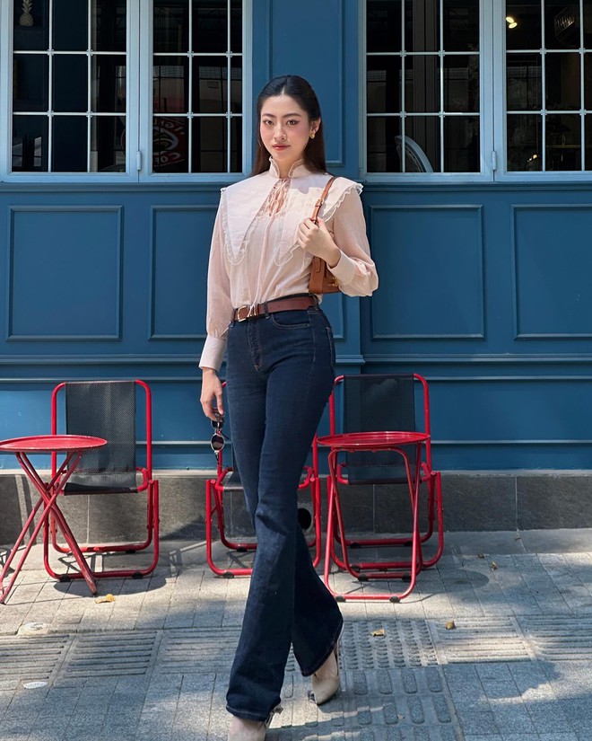 4 mỹ nhân Việt mặc quần jeans đẹp nhất, hóa ra item cơ bản lại có thể diện theo những cách sang đến vậy- Ảnh 10. 4 mỹ nhân Việt mặc quần jeans đẹp nhất, hóa ra item cơ bản lại có thể diện theo những cách sang đến vậy- Ảnh 10.