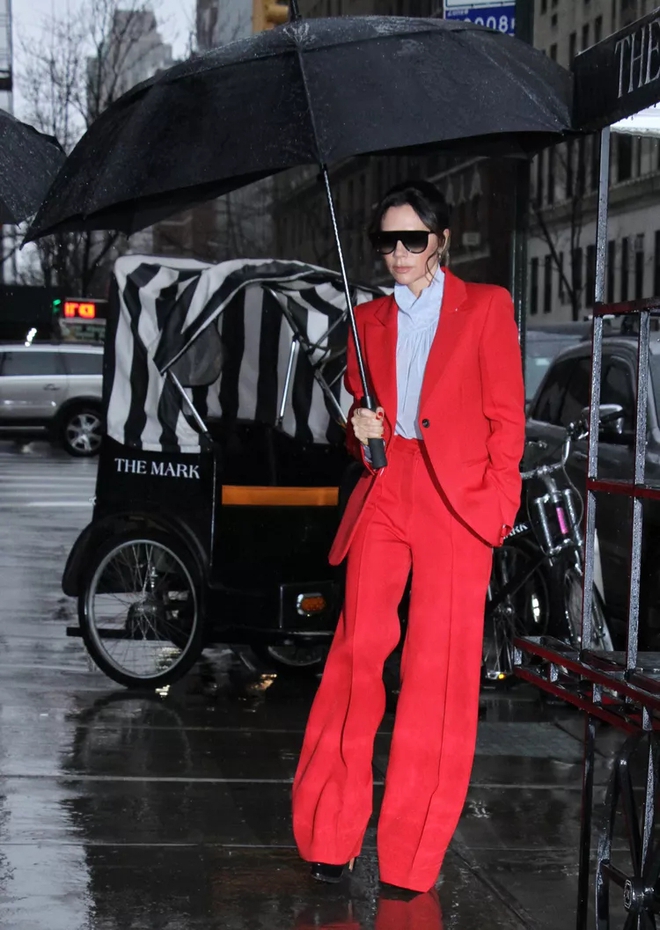 4 điều làm nên phong cách đẹp vượt thời gian của Victoria Beckham, mặc đẹp như cô ấy không hề khó- Ảnh 6. 4 điều làm nên phong cách đẹp vượt thời gian của Victoria Beckham, mặc đẹp như cô ấy không hề khó- Ảnh 6.