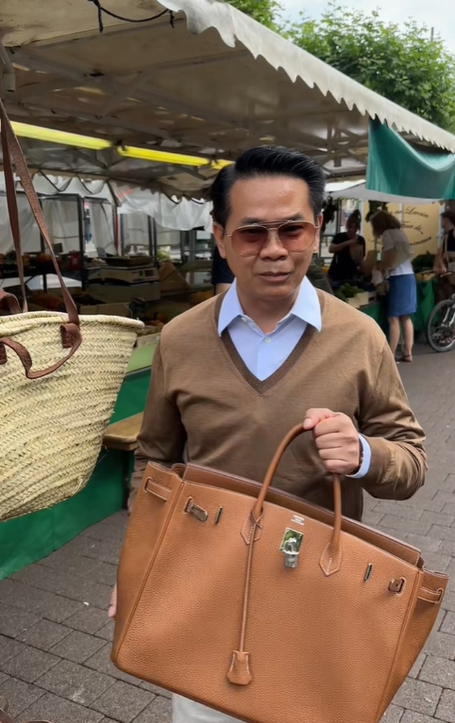 Thái Công nói gì về túi Hermès giả?- Ảnh 1. Thái Công nói gì về túi Hermès giả?- Ảnh 1.