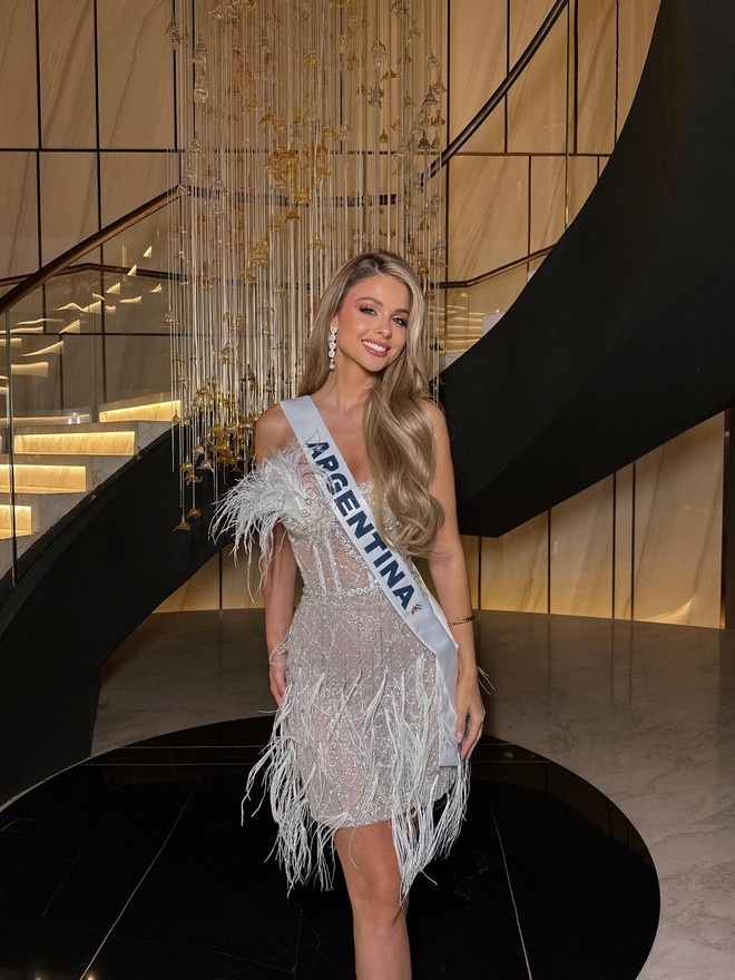 Đối thủ của Hương Giang tại Miss Universe: Xinh đẹp như búp bê sống đúng nghĩa- Ảnh 10. Đối thủ của Hương Giang tại Miss Universe: Xinh đẹp như búp bê sống đúng nghĩa- Ảnh 10.