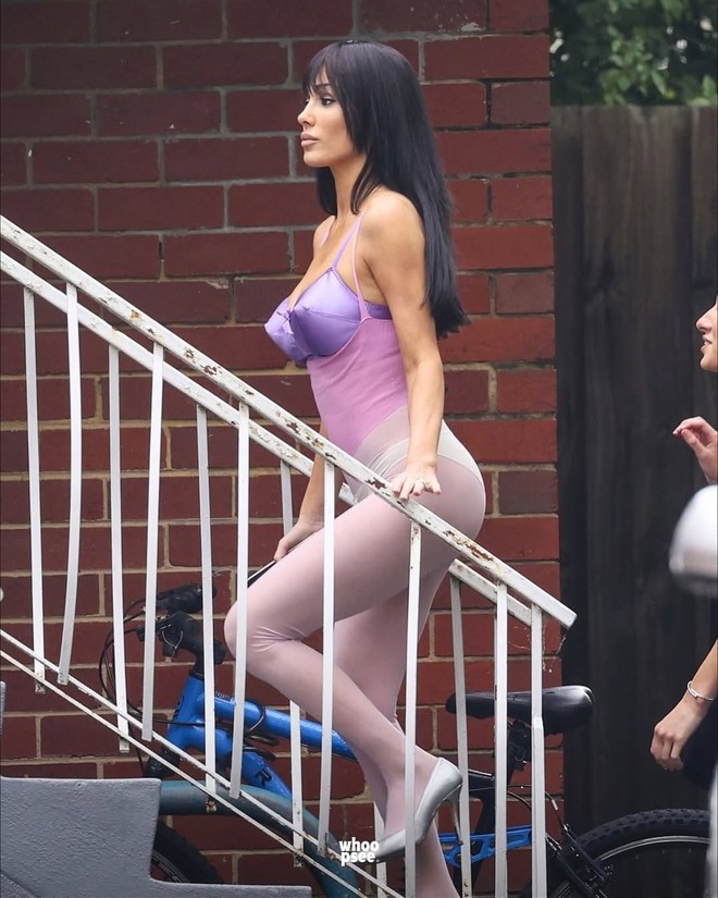 Vợ Kanye West với phong cách thời trang táo bạo- Ảnh 6. Vợ Kanye West với phong cách thời trang táo bạo- Ảnh 6.