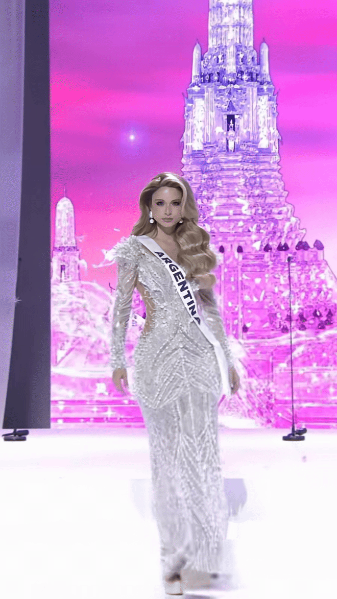 Đối thủ của Hương Giang tại Miss Universe: Xinh đẹp như búp bê sống đúng nghĩa- Ảnh 1. Đối thủ của Hương Giang tại Miss Universe: Xinh đẹp như búp bê sống đúng nghĩa- Ảnh 1.