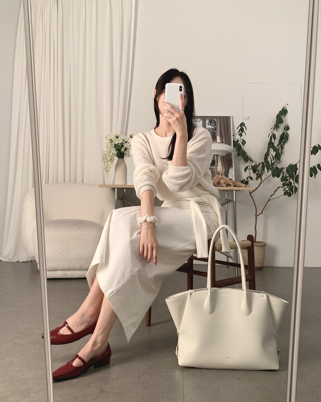 5 kiểu giày bệt hack dáng cho nàng có chiều cao khiêm tốn, biết rồi là không muốn đi giày cao gót nữa- Ảnh 7. 5 kiểu giày bệt hack dáng cho nàng có chiều cao khiêm tốn, biết rồi là không muốn đi giày cao gót nữa- Ảnh 7.