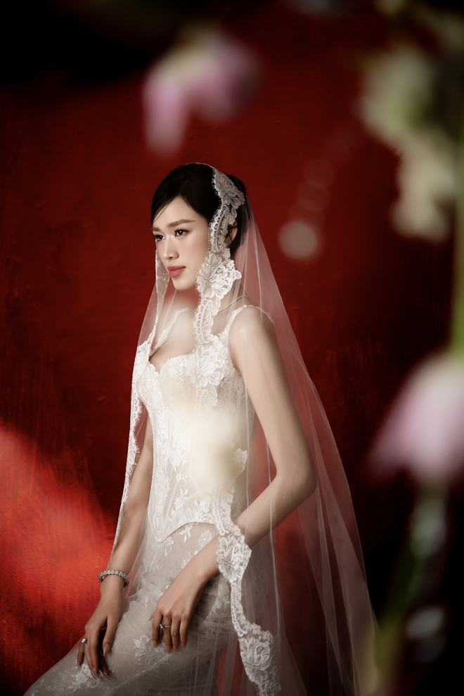 1 ngày trước đám cưới Đỗ Hà và thiếu gia: Lộ full 4 bộ ảnh cưới "100 điểm", dàn sao Việt nôn nao đổ bộ- Ảnh 11. 1 ngày trước đám cưới Đỗ Hà và thiếu gia: Lộ full 4 bộ ảnh cưới "100 điểm", dàn sao Việt nôn nao đổ bộ- Ảnh 11.