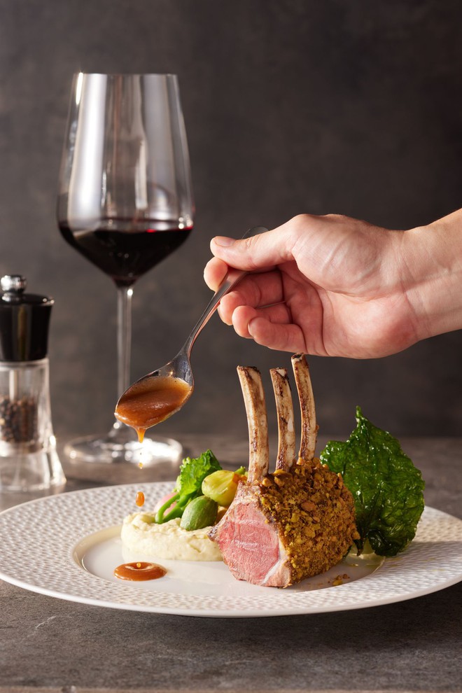 Mỹ vị bốn bán cầu hội tụ trong hành trình ẩm thực mới của Hemispheres Steak & Seafood Grill- Ảnh 3. Mỹ vị bốn bán cầu hội tụ trong hành trình ẩm thực mới của Hemispheres Steak & Seafood Grill- Ảnh 3.