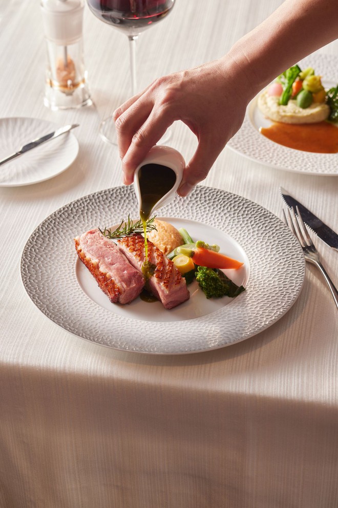 Mỹ vị bốn bán cầu hội tụ trong hành trình ẩm thực mới của Hemispheres Steak & Seafood Grill- Ảnh 5. Mỹ vị bốn bán cầu hội tụ trong hành trình ẩm thực mới của Hemispheres Steak & Seafood Grill- Ảnh 5.