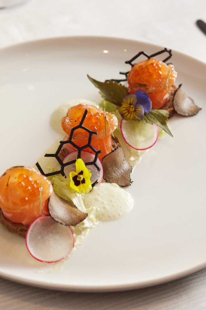 Mỹ vị bốn bán cầu hội tụ trong hành trình ẩm thực mới của Hemispheres Steak & Seafood Grill- Ảnh 9. Mỹ vị bốn bán cầu hội tụ trong hành trình ẩm thực mới của Hemispheres Steak & Seafood Grill- Ảnh 9.