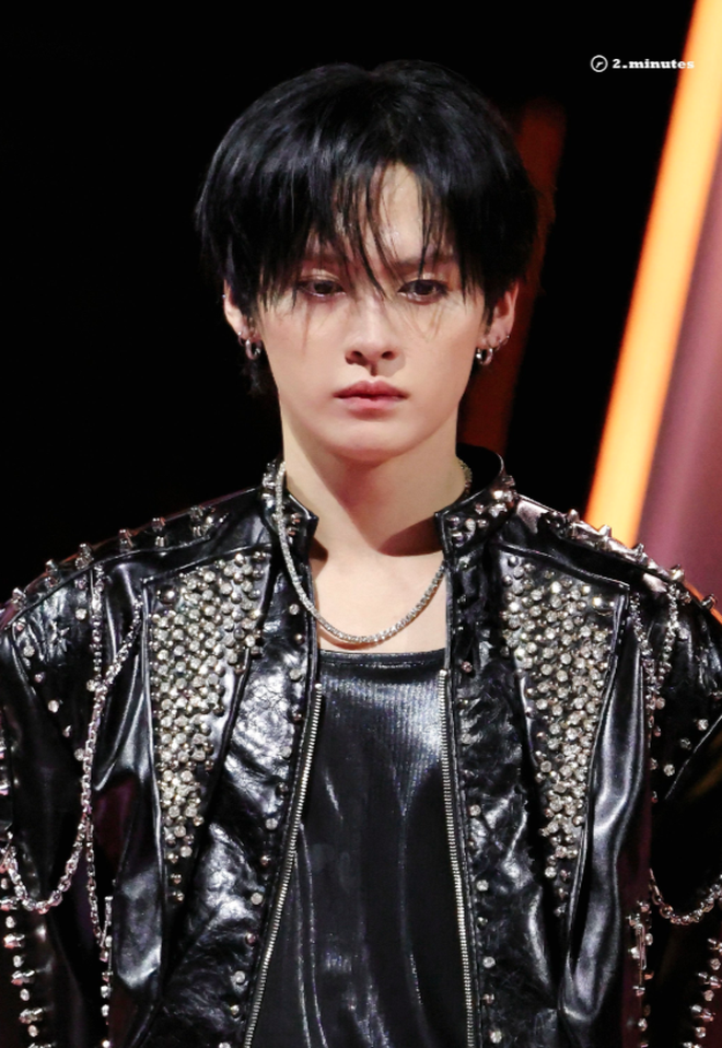 2 ngôi sao ngồi xe lăn trở về từ MAMA 2025, chuyện nghiêm trọng gì đã xảy ra?- Ảnh 4.