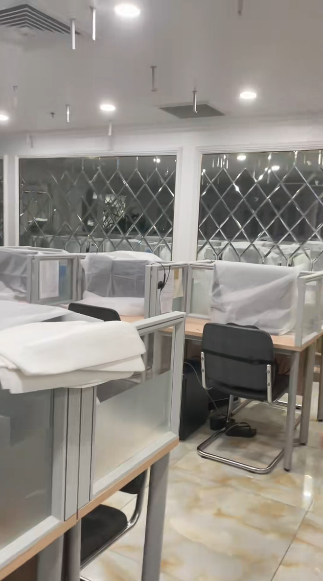 Máy móc phủ vải trắng, hàng trăm nhân viên làm thủ tục nghỉ việc khi TMV Mailisa ngừng hoạt động- Ảnh 3.