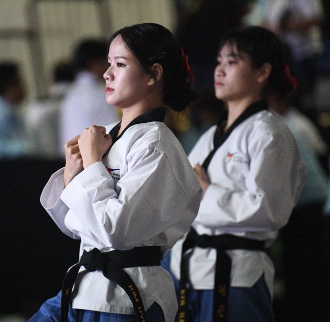Mê mẩn dàn hot girl Taekwondo ở SEA Games, bên ngoài xinh đẹp, vào sân "thét ra lửa", VĐV Việt Nam có phải xinh nhất?- Ảnh 12.