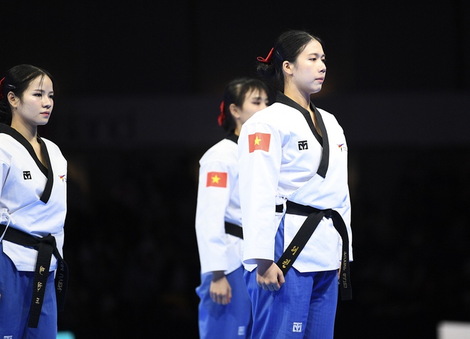 Mê mẩn dàn hot girl Taekwondo ở SEA Games, bên ngoài xinh đẹp, vào sân "thét ra lửa", VĐV Việt Nam có phải xinh nhất?- Ảnh 10.