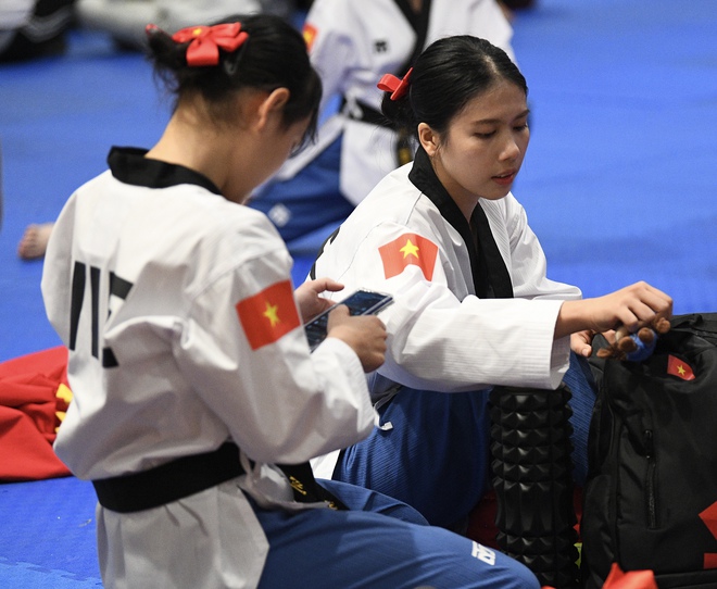 Mê mẩn dàn hot girl Taekwondo ở SEA Games, bên ngoài xinh đẹp, vào sân "thét ra lửa", VĐV Việt Nam có phải xinh nhất?- Ảnh 6.