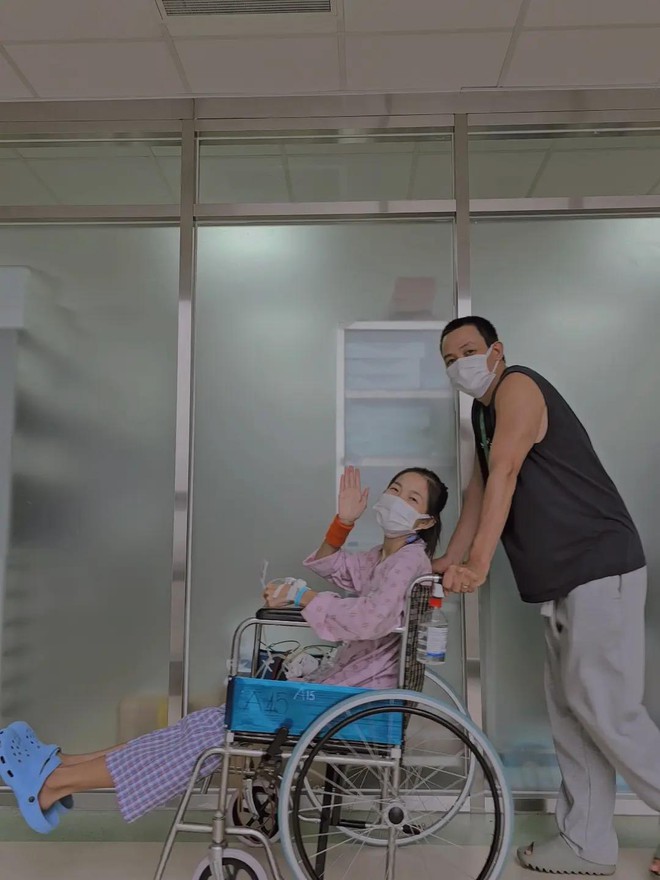 Nữ nghệ sĩ múa ballet bị suy thận sau khi sinh con: "Liều thuốc" từ tình yêu và nghị lực- Ảnh 3. Nữ nghệ sĩ múa ballet bị suy thận sau khi sinh con: "Liều thuốc" từ tình yêu và nghị lực- Ảnh 3.