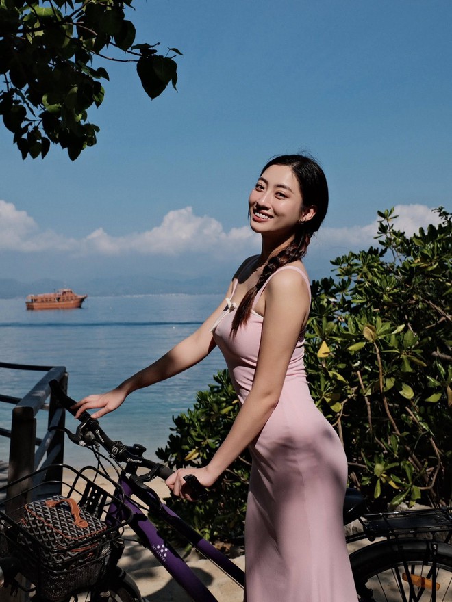 "Nữ giúp việc" đang học Tiến sĩ, ở penthouse view Hồ Tây, là con gái cựu Giám đốc Kho bạc Nhà nước Cao Bằng- Ảnh 15. "Nữ giúp việc" đang học Tiến sĩ, ở penthouse view Hồ Tây, là con gái cựu Giám đốc Kho bạc Nhà nước Cao Bằng- Ảnh 15.