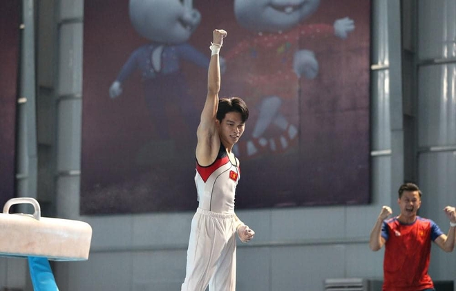 Cận 3 độ vẫn không đeo kính khi thi đấu, hotboy 10x điển trai gây sốt khi giành HCV SEA Games cho Việt Nam- Ảnh 8.