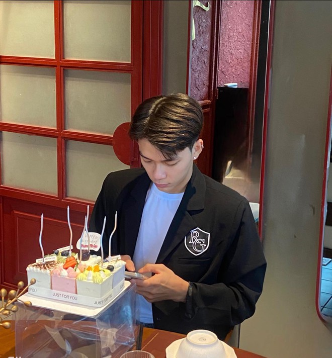 Cận 3 độ vẫn không đeo kính khi thi đấu, hotboy 10x điển trai gây sốt khi giành HCV SEA Games cho Việt Nam- Ảnh 16.