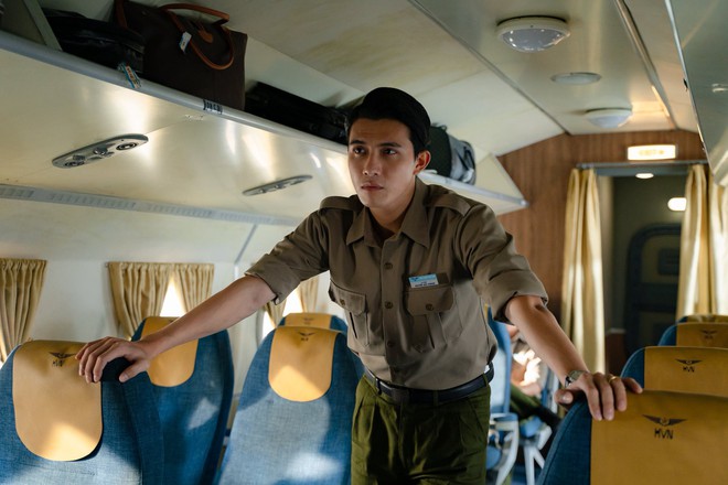 Cơ phó Việt được ví đẹp như Won Bin là ai?- Ảnh 1. Cơ phó Việt được ví đẹp như Won Bin là ai?- Ảnh 1.