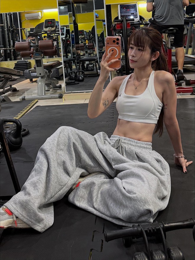 Hot girl thể thao sơ hở là đánh đấm, 20 năm càng bầm dập càng trẻ đẹp- Ảnh 11. Hot girl thể thao sơ hở là đánh đấm, 20 năm càng bầm dập càng trẻ đẹp- Ảnh 11.