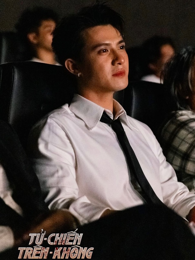 Cơ phó Việt được ví đẹp như Won Bin là ai?- Ảnh 11. Cơ phó Việt được ví đẹp như Won Bin là ai?- Ảnh 11.