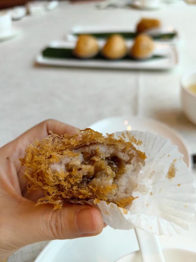 Giải mã món bánh "tổ ong" kỳ lạ- Ảnh 6. Giải mã món bánh "tổ ong" kỳ lạ- Ảnh 6.