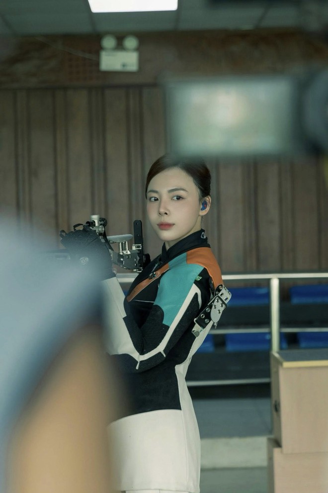 Thượng úy 21 tuổi vừa phá kỷ lục SEA Games 33: Quá khứ "thợ lặn" chuyển sang xạ thủ, môn gì cũng giỏi- Ảnh 3. Thượng úy 21 tuổi vừa phá kỷ lục SEA Games 33: Quá khứ "thợ lặn" chuyển sang xạ thủ, môn gì cũng giỏi- Ảnh 3.