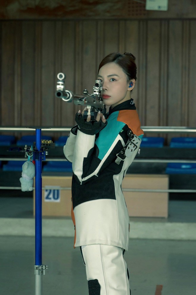 Thượng úy 21 tuổi vừa phá kỷ lục SEA Games 33: Quá khứ "thợ lặn" chuyển sang xạ thủ, môn gì cũng giỏi- Ảnh 4. Thượng úy 21 tuổi vừa phá kỷ lục SEA Games 33: Quá khứ "thợ lặn" chuyển sang xạ thủ, môn gì cũng giỏi- Ảnh 4.