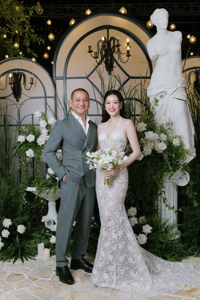 Tiệc "hấp hôn" của Khánh Vân: Hoa hậu Thiên Ân - Kỳ Duyên sánh đôi, cô dâu lộ chi tiết đáng ngờ- Ảnh 1. Tiệc "hấp hôn" của Khánh Vân: Hoa hậu Thiên Ân - Kỳ Duyên sánh đôi, cô dâu lộ chi tiết đáng ngờ- Ảnh 1.