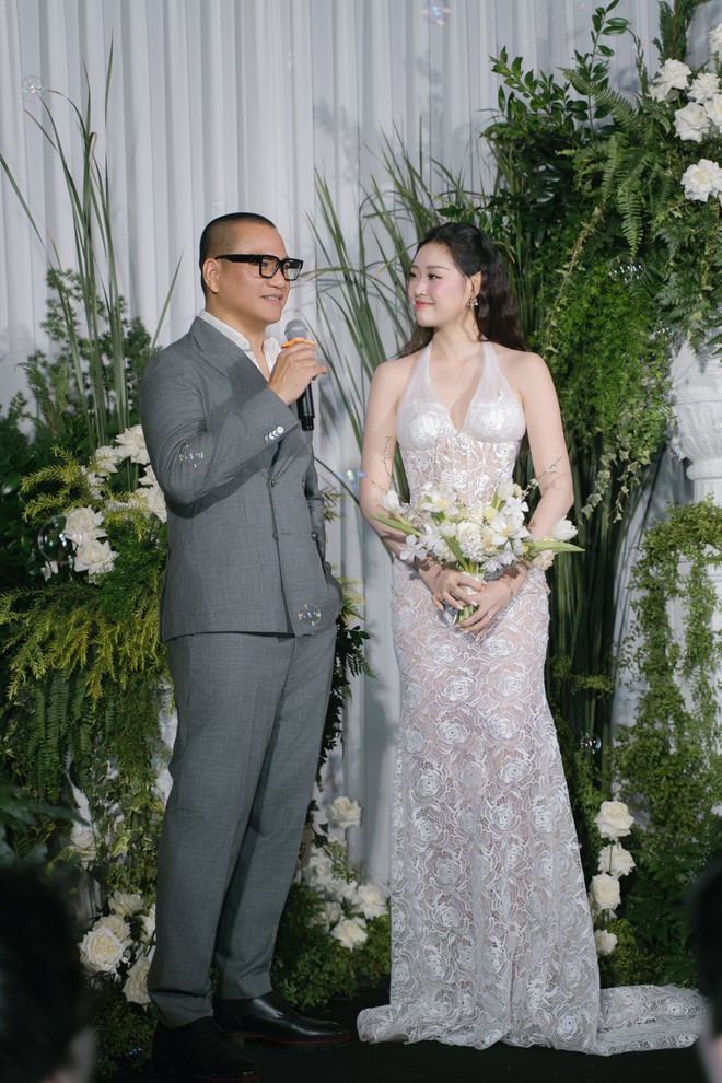 Tiệc "hấp hôn" của Khánh Vân: Hoa hậu Thiên Ân - Kỳ Duyên sánh đôi, cô dâu lộ chi tiết đáng ngờ- Ảnh 2. Tiệc "hấp hôn" của Khánh Vân: Hoa hậu Thiên Ân - Kỳ Duyên sánh đôi, cô dâu lộ chi tiết đáng ngờ- Ảnh 2.