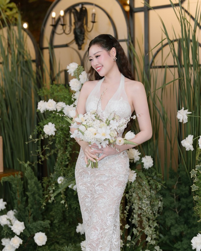 Tiệc "hấp hôn" của Khánh Vân: Hoa hậu Thiên Ân - Kỳ Duyên sánh đôi, cô dâu lộ chi tiết đáng ngờ- Ảnh 5. Tiệc "hấp hôn" của Khánh Vân: Hoa hậu Thiên Ân - Kỳ Duyên sánh đôi, cô dâu lộ chi tiết đáng ngờ- Ảnh 5.