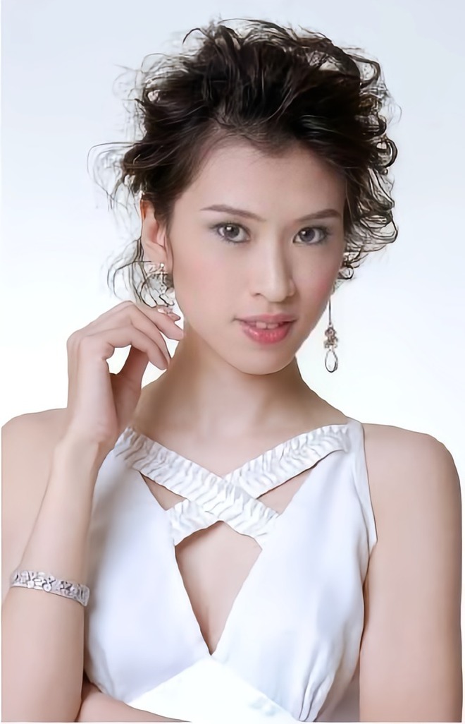 Nữ diễn viên từng thi Hoa hậu công khai tuyển chồng, đáp ứng 1 tiêu chí liền rước được nàng về dinh- Ảnh 1. Nữ diễn viên từng thi Hoa hậu công khai tuyển chồng, đáp ứng 1 tiêu chí liền rước được nàng về dinh- Ảnh 1.