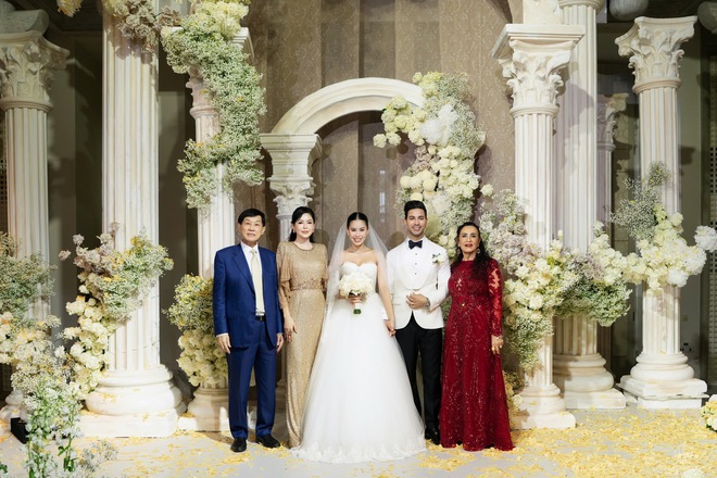 Tiên Nguyễn bất ngờ bị "vạch trần"- Ảnh 6. Tiên Nguyễn bất ngờ bị "vạch trần"- Ảnh 6.