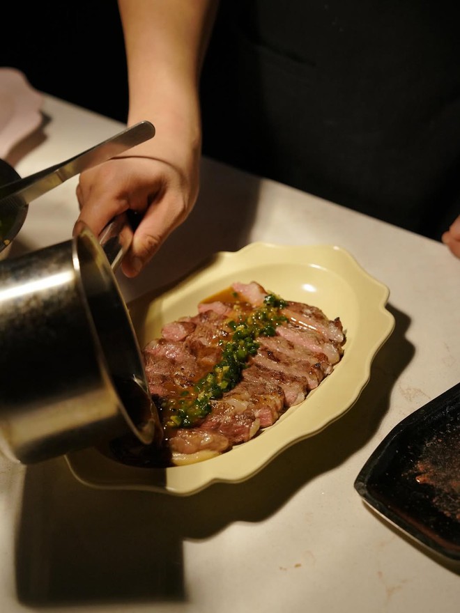 Nhà hàng fine dining do hai Gen Z tự thân gây dựng, tọa lạc tại mặt bằng vàng ở Hà Nội siêu đỉnh!- Ảnh 5. Nhà hàng fine dining do hai Gen Z tự thân gây dựng, tọa lạc tại mặt bằng vàng ở Hà Nội siêu đỉnh!- Ảnh 5.