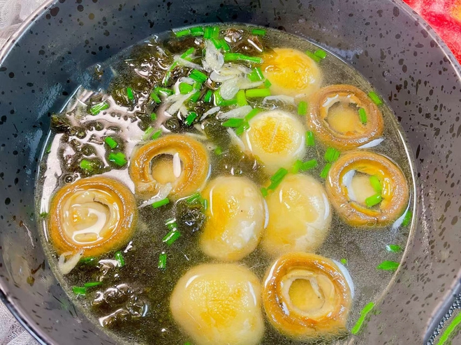 Đây là "thịt chay" của mùa đông: Bổ ngang thuốc bổ, giá bình dân, đem áp chảo hay nấu canh đều ngon tụt lưỡi- Ảnh 6. Đây là "thịt chay" của mùa đông: Bổ ngang thuốc bổ, giá bình dân, đem áp chảo hay nấu canh đều ngon tụt lưỡi- Ảnh 6.