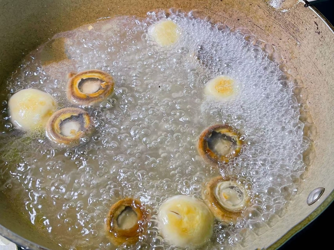 Đây là "thịt chay" của mùa đông: Bổ ngang thuốc bổ, giá bình dân, đem áp chảo hay nấu canh đều ngon tụt lưỡi- Ảnh 5. Đây là "thịt chay" của mùa đông: Bổ ngang thuốc bổ, giá bình dân, đem áp chảo hay nấu canh đều ngon tụt lưỡi- Ảnh 5.