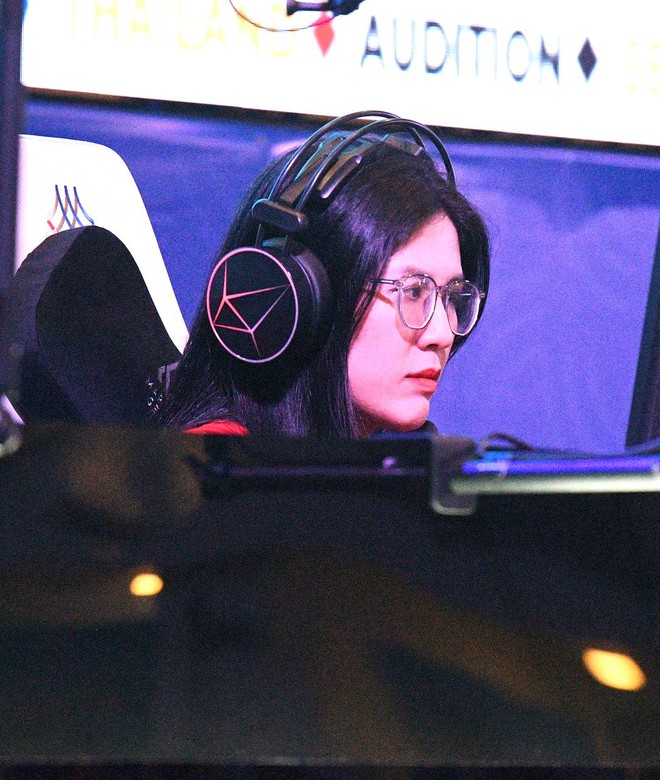 Tuyển thủ Audition xinh như nữ thần, góc nghiêng "thần thánh" ngắm hoài không chán, còn giành huy chương SEA Games về cho Việt Nam- Ảnh 4. Tuyển thủ Audition xinh như nữ thần, góc nghiêng "thần thánh" ngắm hoài không chán, còn giành huy chương SEA Games về cho Việt Nam- Ảnh 4.