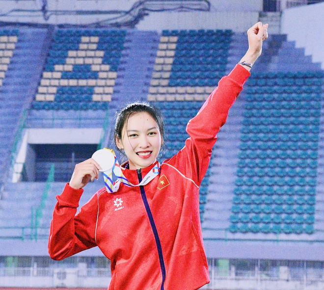 Phỏng vấn "nữ thần" Việt Nam 2k5 lần đầu dự SEA Games đã phá kỉ lục tồn tại suốt 15 năm, còn cực xinh đẹp- Ảnh 4. Phỏng vấn "nữ thần" Việt Nam 2k5 lần đầu dự SEA Games đã phá kỉ lục tồn tại suốt 15 năm, còn cực xinh đẹp- Ảnh 4.