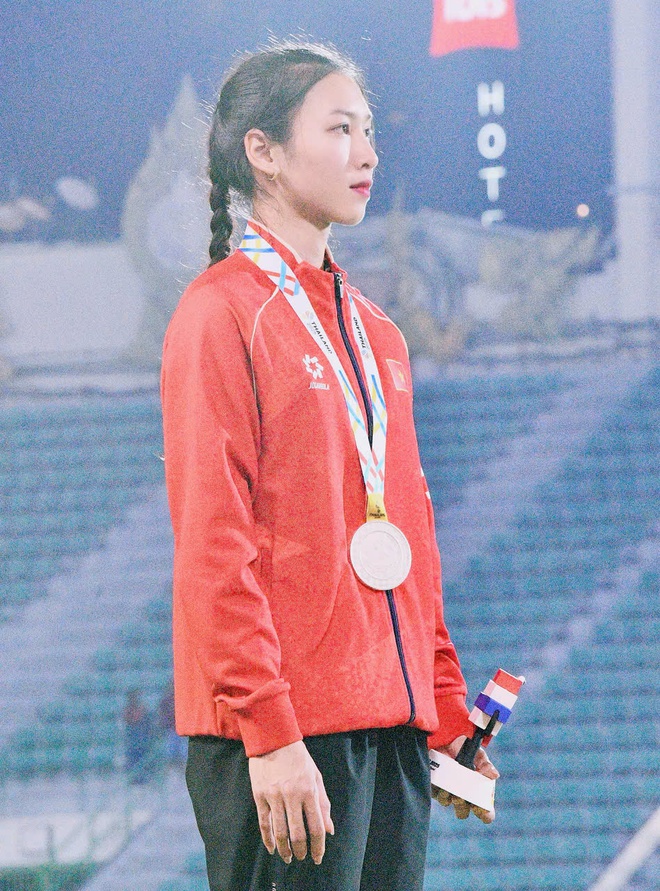 Phỏng vấn "nữ thần" Việt Nam 2k5 lần đầu dự SEA Games đã phá kỉ lục tồn tại suốt 15 năm, còn cực xinh đẹp- Ảnh 5. Phỏng vấn "nữ thần" Việt Nam 2k5 lần đầu dự SEA Games đã phá kỉ lục tồn tại suốt 15 năm, còn cực xinh đẹp- Ảnh 5.