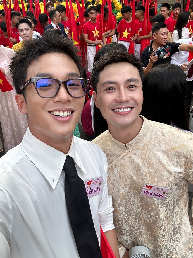 Nam thần thế hệ mới khiến HIEUTHUHAI và loạt mỹ nam không thể toả sáng- Ảnh 8.