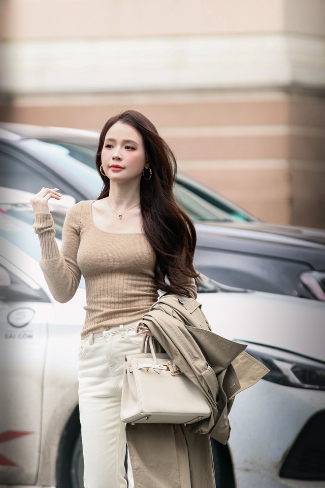 Nghề làm "trạm tỷ" đang hot ở Việt Nam: 30 phút có một bộ ảnh, tiền chảy vào túi nhiều gấp 5- Ảnh 1. Nghề làm "trạm tỷ" đang hot ở Việt Nam: 30 phút có một bộ ảnh, tiền chảy vào túi nhiều gấp 5- Ảnh 1.