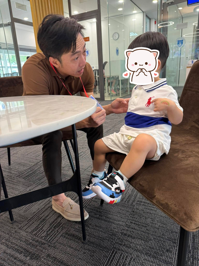 Sở thích chơi đồ hiệu kín đáo của vợ chồng Cường Đô La- Ảnh 4. Sở thích chơi đồ hiệu kín đáo của vợ chồng Cường Đô La- Ảnh 4.