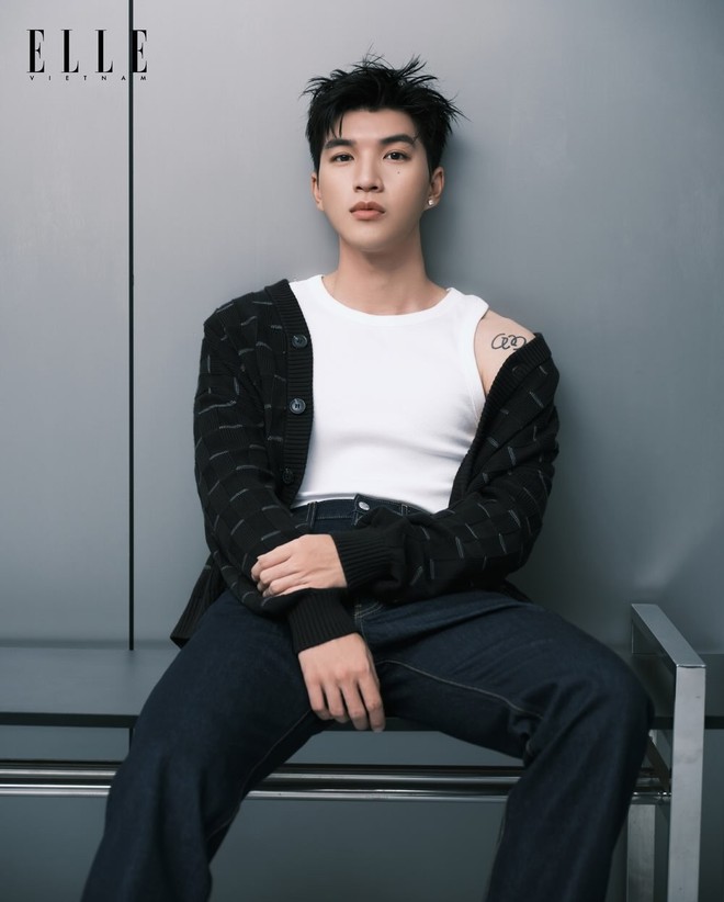 HIEUTHUHAI và Calvin Klein: Khi tranh cãi và ganh ghét tạo nên biểu mẫu của sự thành công- Ảnh 14. HIEUTHUHAI và Calvin Klein: Khi tranh cãi và ganh ghét tạo nên biểu mẫu của sự thành công- Ảnh 14.