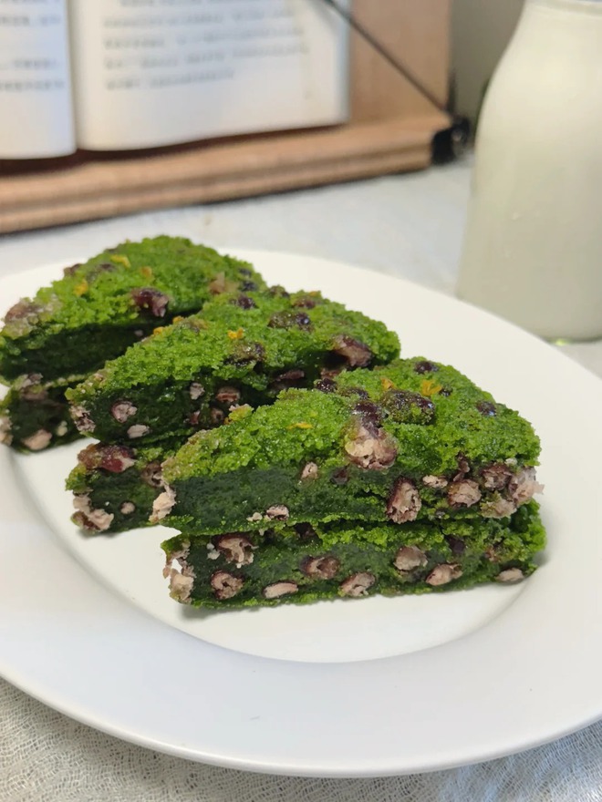 Tưởng là matcha nhưng không phải: Món bánh "xanh mướt" dẻo quẹo đang khiến hội chị em mê đồ Trung lùng sục- Ảnh 14. Tưởng là matcha nhưng không phải: Món bánh "xanh mướt" dẻo quẹo đang khiến hội chị em mê đồ Trung lùng sục- Ảnh 14.