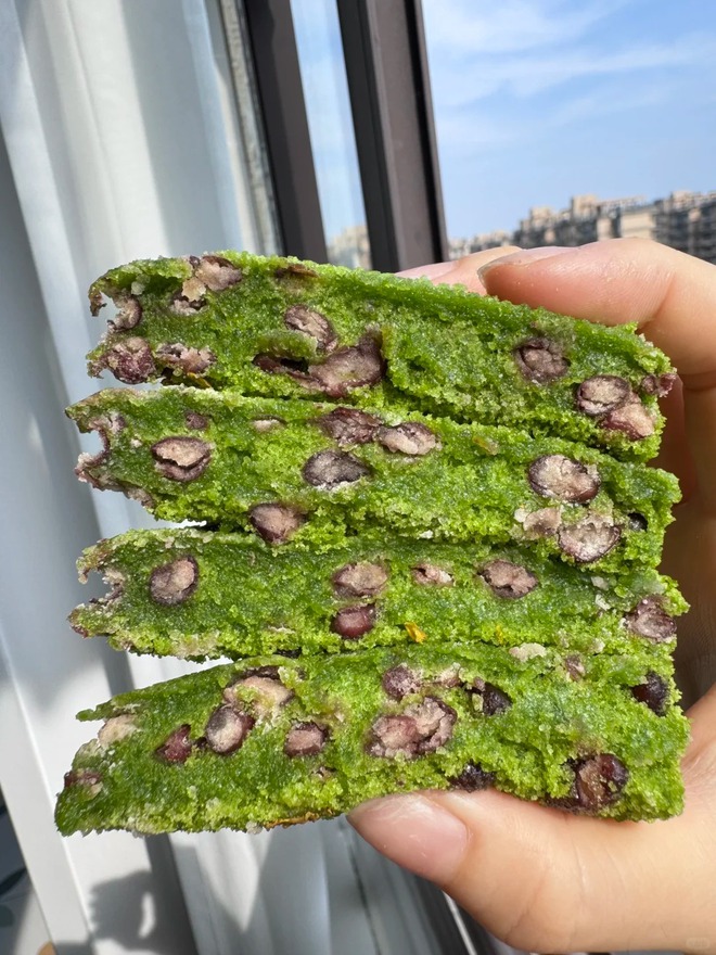 Tưởng là matcha nhưng không phải: Món bánh "xanh mướt" dẻo quẹo đang khiến hội chị em mê đồ Trung lùng sục- Ảnh 26. Tưởng là matcha nhưng không phải: Món bánh "xanh mướt" dẻo quẹo đang khiến hội chị em mê đồ Trung lùng sục- Ảnh 26.